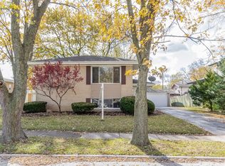4331 Scott St, Oak Forest, IL 60452