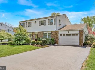128 Red Rambler Dr, Lafayette Hill, PA