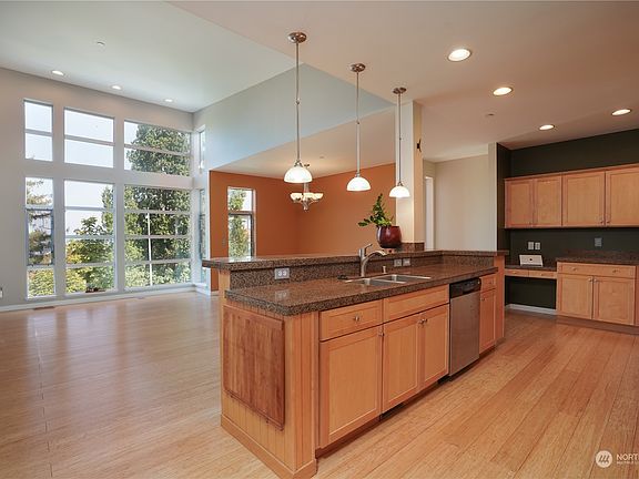 2nd image of 2357 Yakima Court