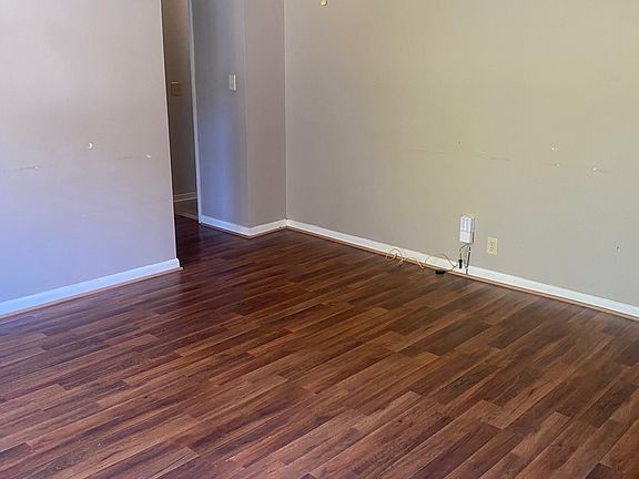 4th image of 10814 Central Ave