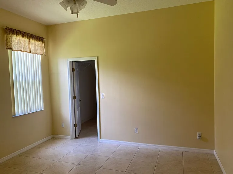 12934 Colonnade Cir — Photo 10