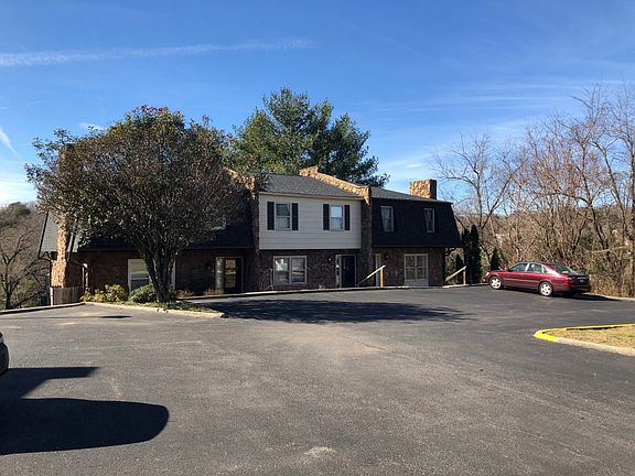 5th image of 3303 Stonehenge Sq