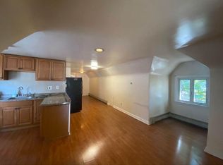 850 Avenue C APT 2, Bayonne, NJ 07002