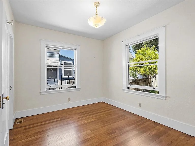 1733 Lincoln Ave — Photo 15