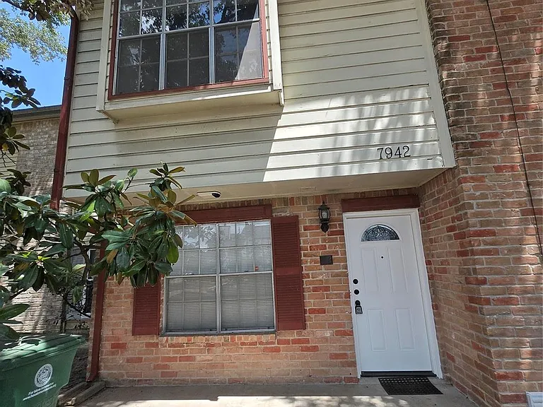 7942 Grow Ln — Photo 27