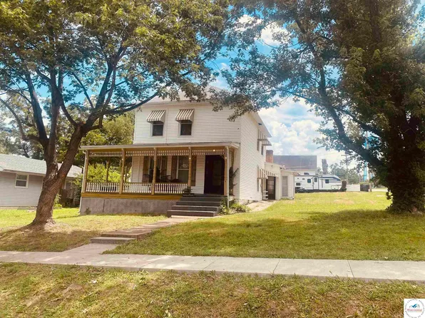 225 3rd St, Osceola, MO 64776