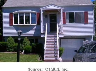 11 View St, West Haven, CT 06516