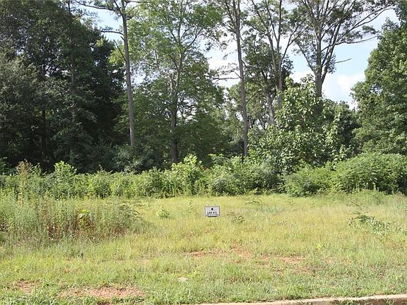 2nd image of 908 Valley Creek Dr Lot 9