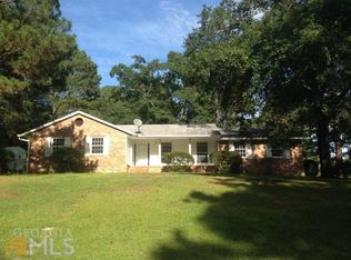 1401 Lake Valley Dr, Macon, GA 31210