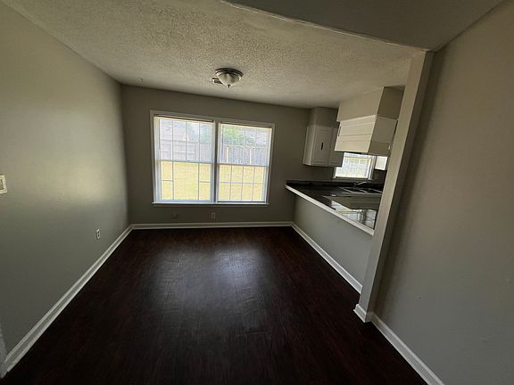 5th image of 3400 Bestway Dr