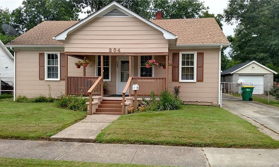 1st image of 204 S 4th Ave