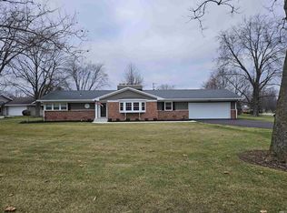 929 Sycamore Ln, Bluffton, IN 46714