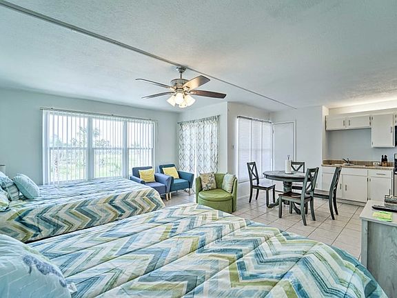 4th image of 130 Padre Blvd Unit 305