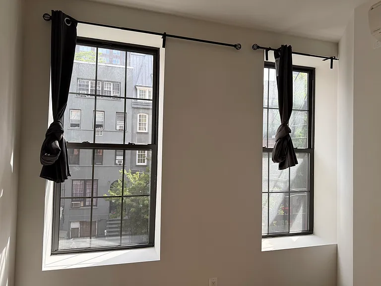 355 E 50th St #5F — Photo 13