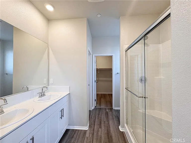 629 E Madeleine Privado — Photo 13