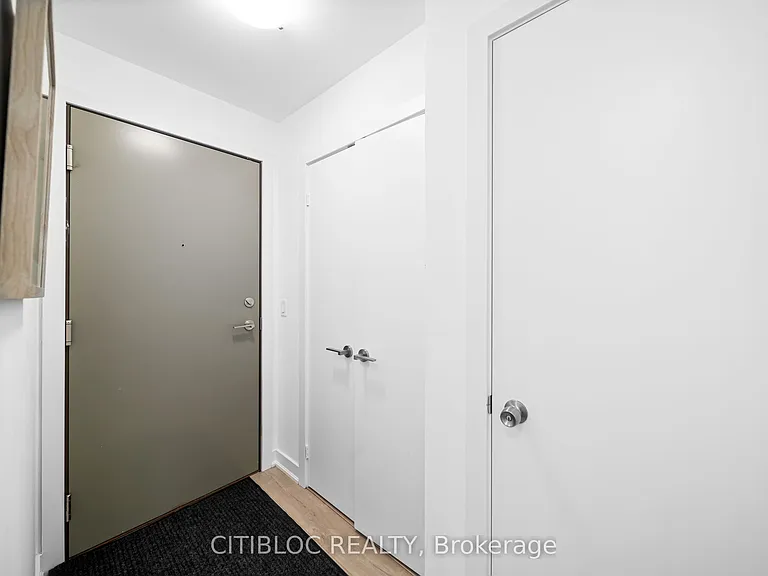 30 Nelson St #2807 — Photo 14