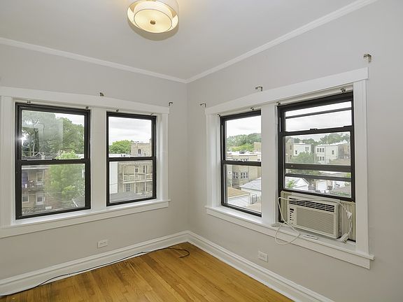 2nd image of 2023 W Thomas St #A02w