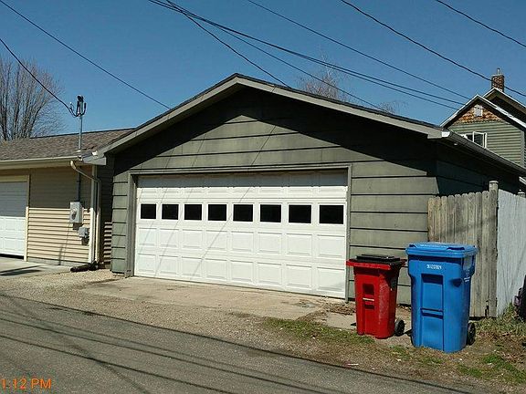 2nd image of 571 E Broadway St