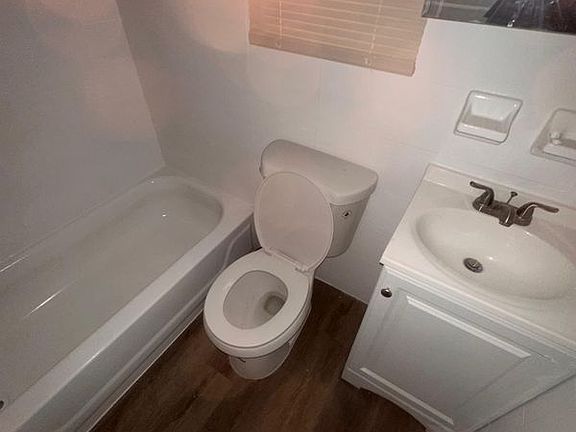 4th image of 16 Bergen Ave APT 12
