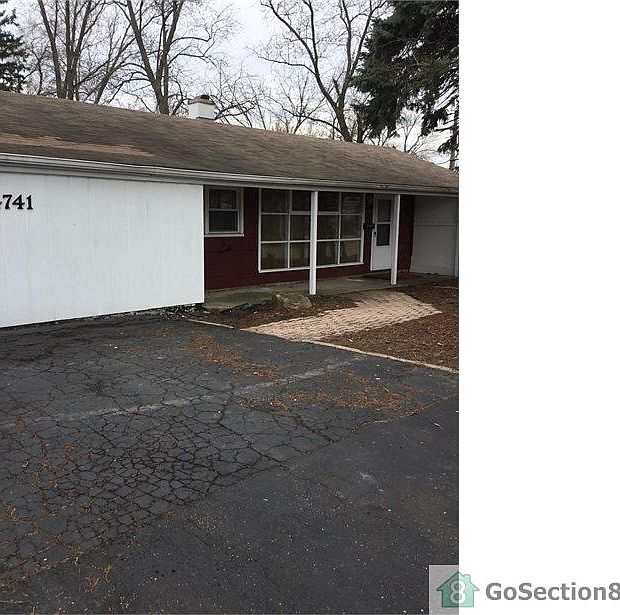 1st image of 4740 183rd St