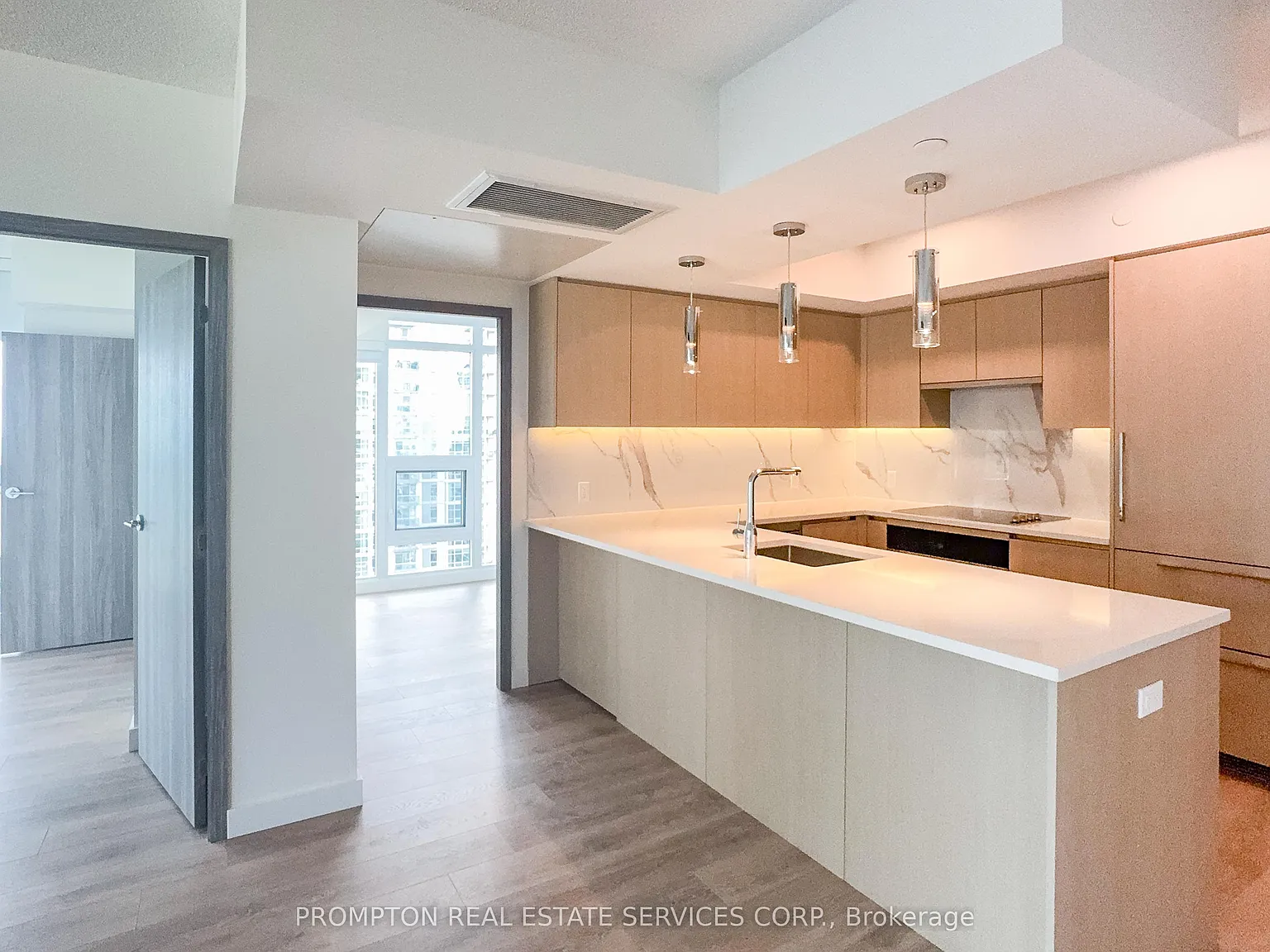 3 bed, $4,500 — Photo 2