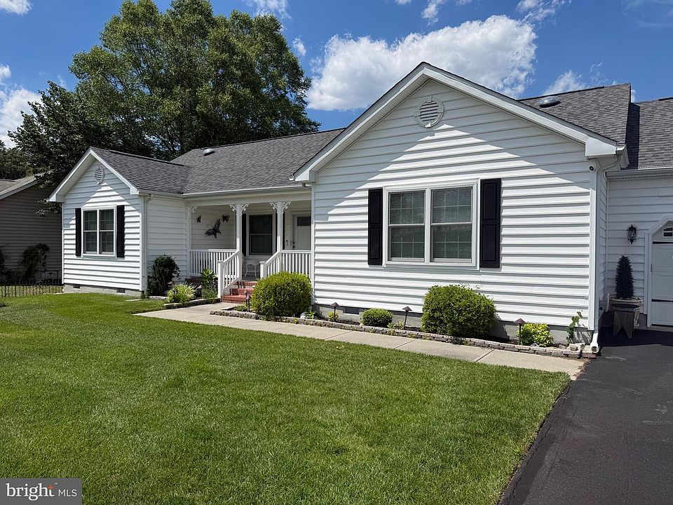 1st image of 31033 Meadow Dr