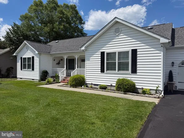 31033 Meadow Dr, Lewes, DE 19958
