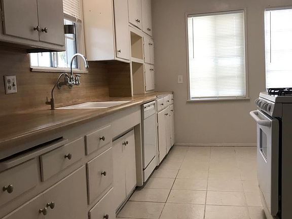 2nd image of 9522 Lemon Ave
