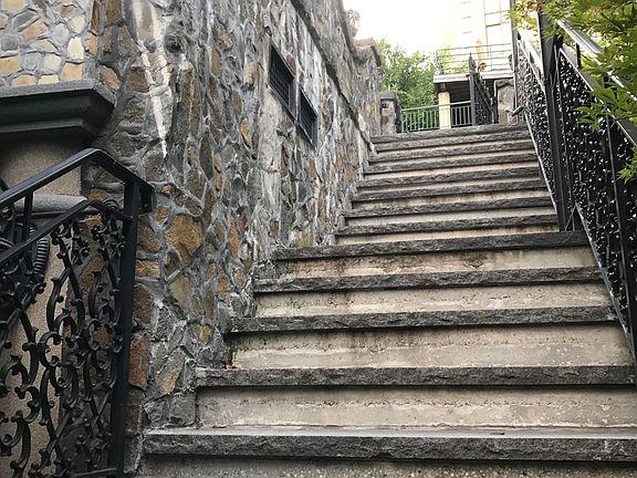 4th image of 315 Park Ave