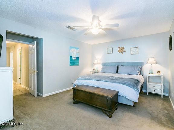 4th image of 3570 Seafoam Ln