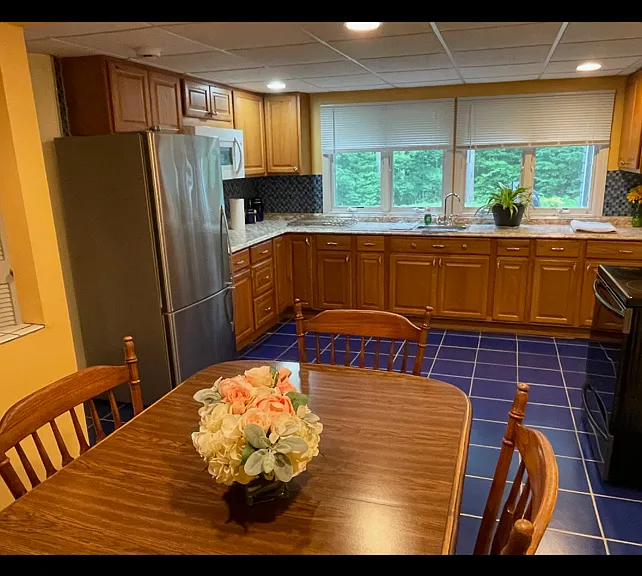 37 Tewksbury Rd — Photo 3