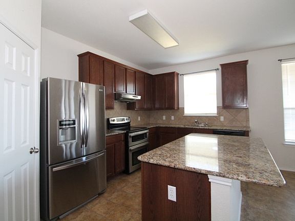 5th image of 5909 Bridgewood Dr