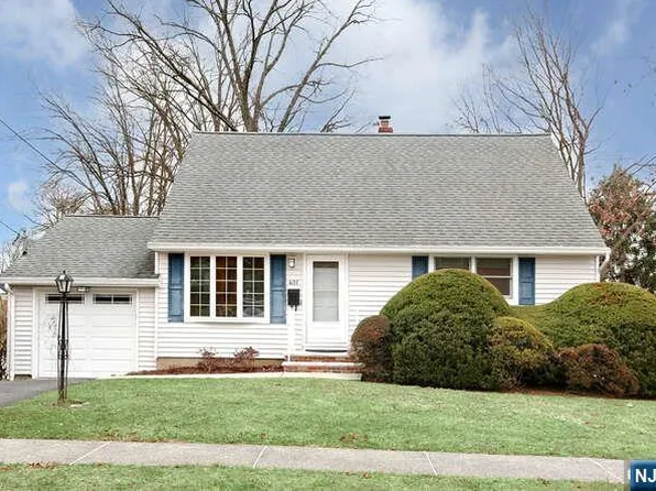 401 Hickory St, Washington Township, NJ 07676