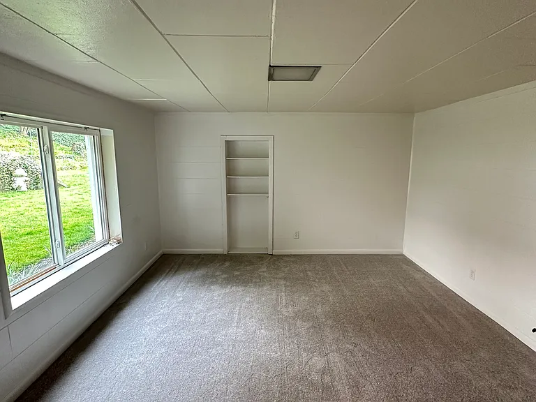 701 S Puget Sound Ave — Photo 2