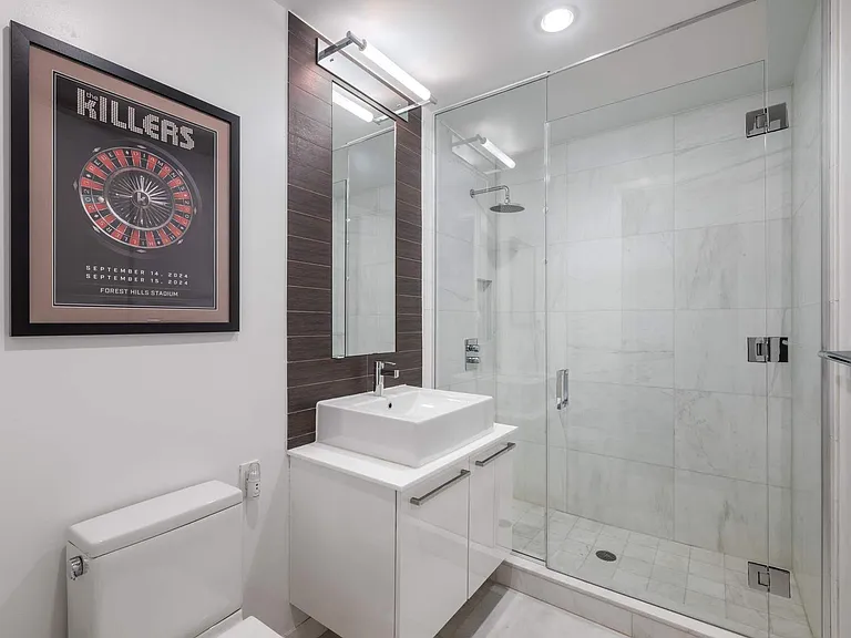 133 W 22nd St #7E — Photo 13