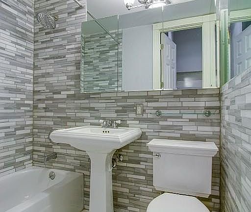 5th image of 234 W 14th St APT 4F