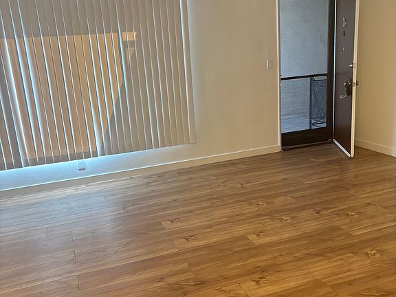 2nd image of 1118 S Fairfax Ave APT 3