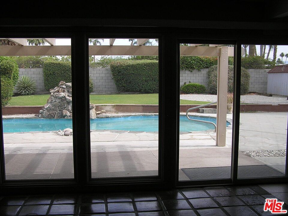 2nd image of 2190 E Desert Palms Dr
