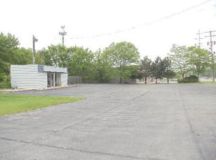 2000 E Algonquin Rd, Algonquin, IL 60102