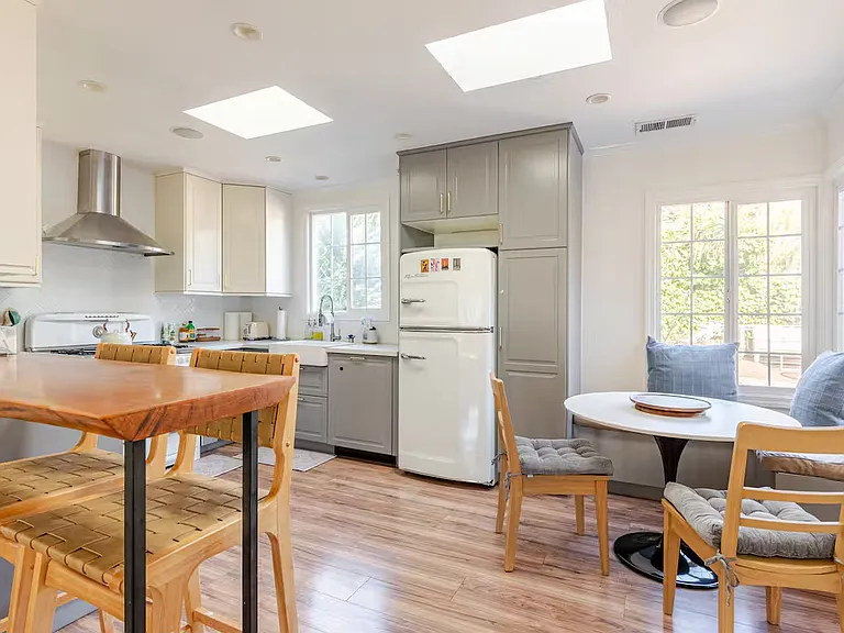 339 Nelson Ave — Photo 5
