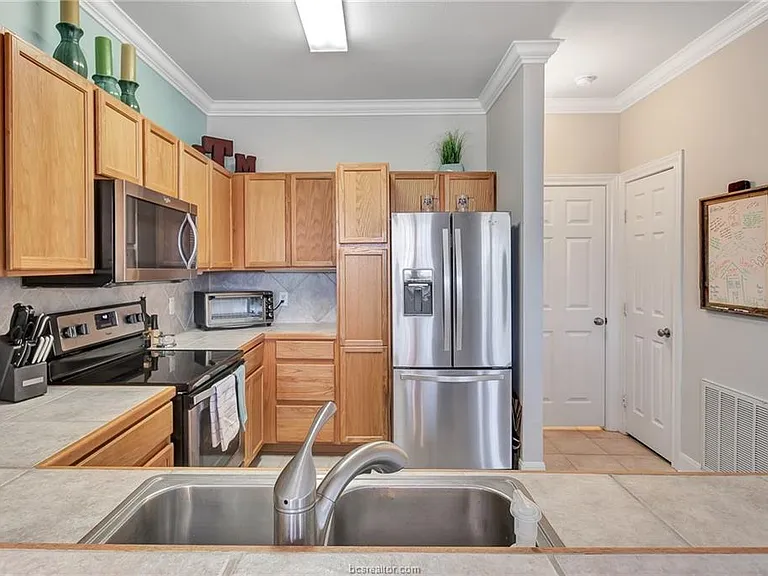 801 Luther St W #1401 — Photo 11