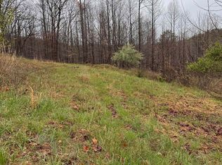 1025 Stardust Dr, Scott Depot, WV 25560