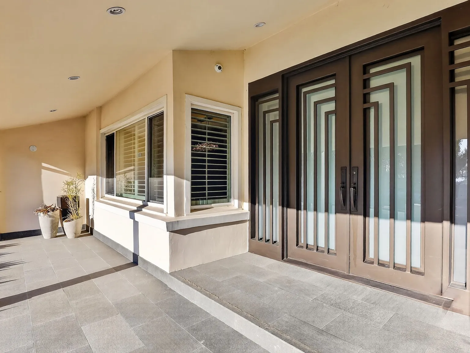 5 bed, 3986 sqft, $13,000 — Photo 4