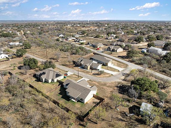 5th image of 1509 Stonecrest Drive