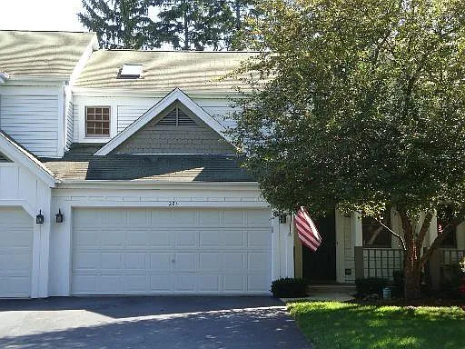223 Spring Point Dr photo 1