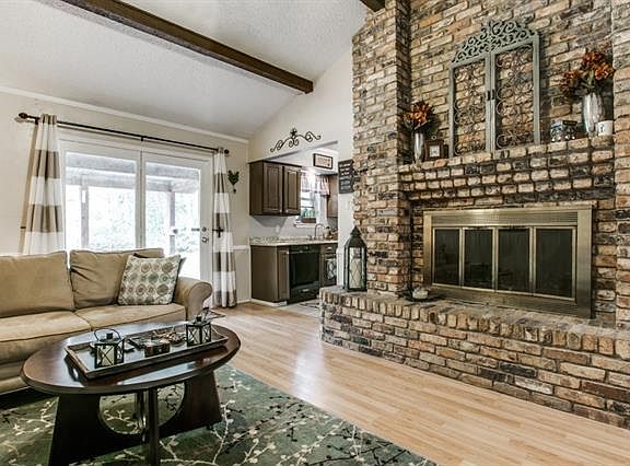 5th image of 817 Skylark Dr
