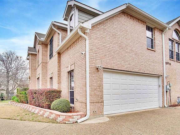 2nd image of 3735 Woodland Ct