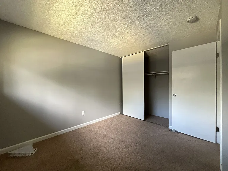 4911 SW Beaverton Hillsdale Hwy #B — Photo 24