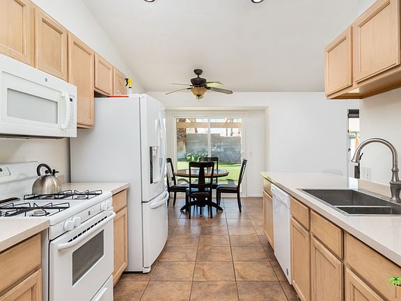 4th image of 69420 Shawnee Ct