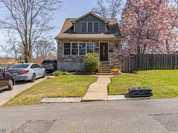 25 Riverview Ave, Lincoln Park Boro, NJ 07035